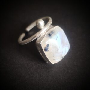 Bagues Biała Luna - Argent et Labradorite blanche