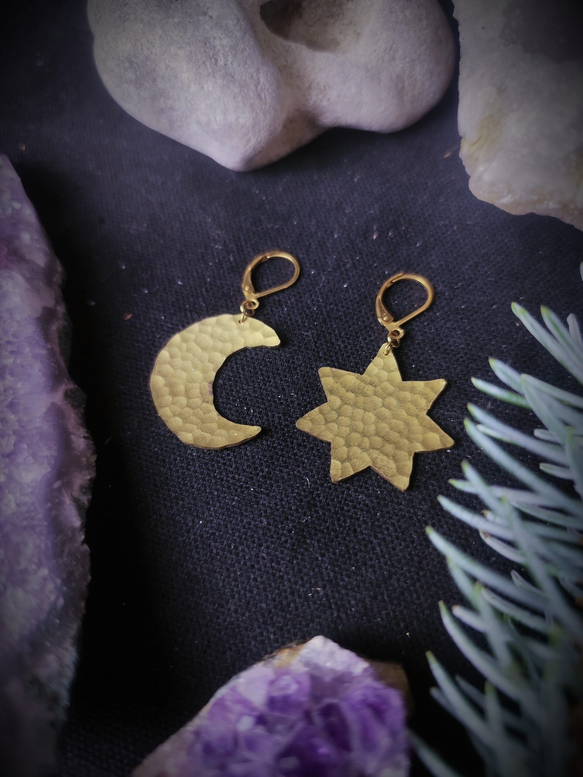 Boucles d'oreilles dépareillées collection "Ode à la nuit" – Image 4