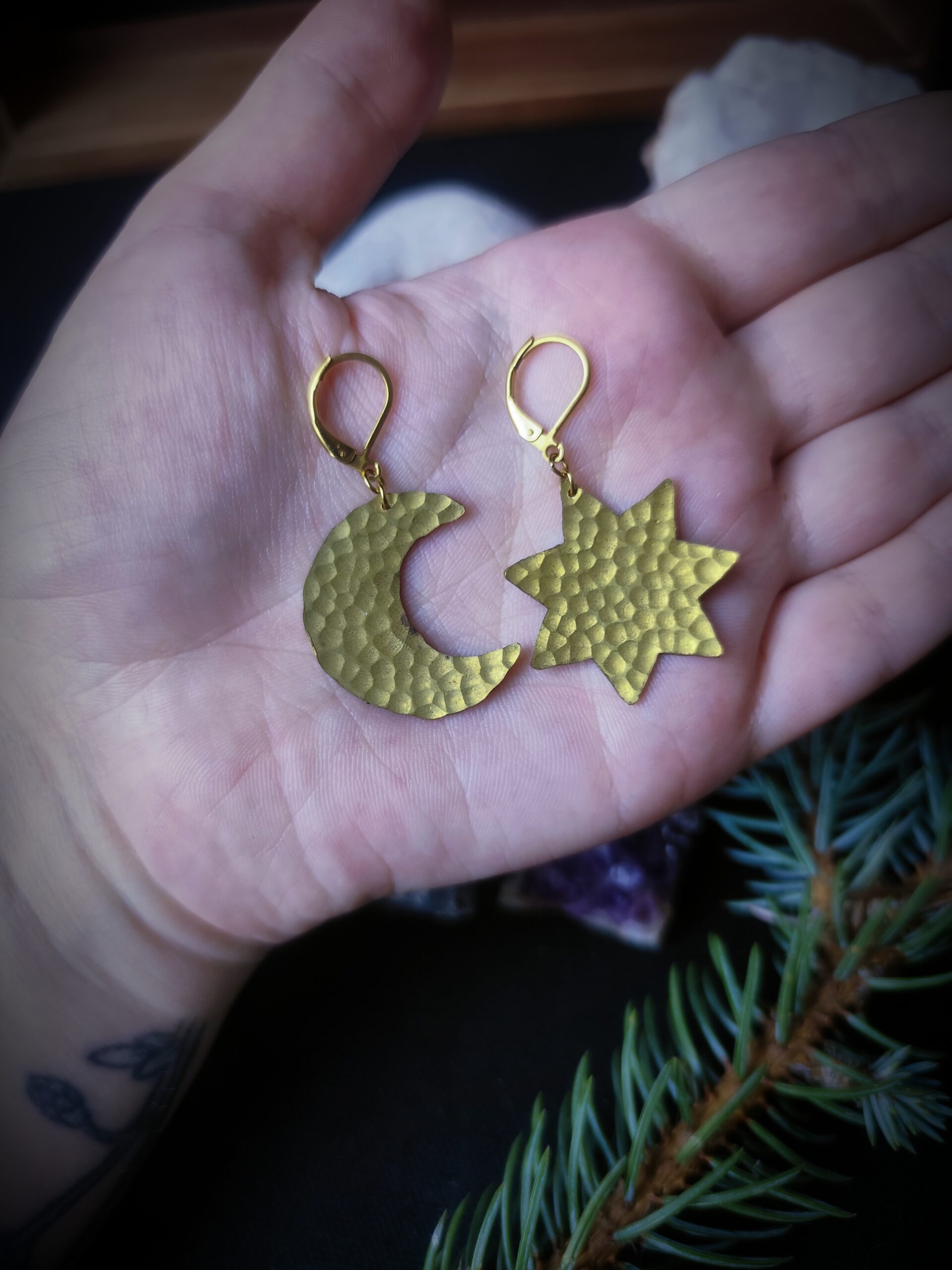 Boucles d'oreilles dépareillées collection "Ode à la nuit" – Image 2