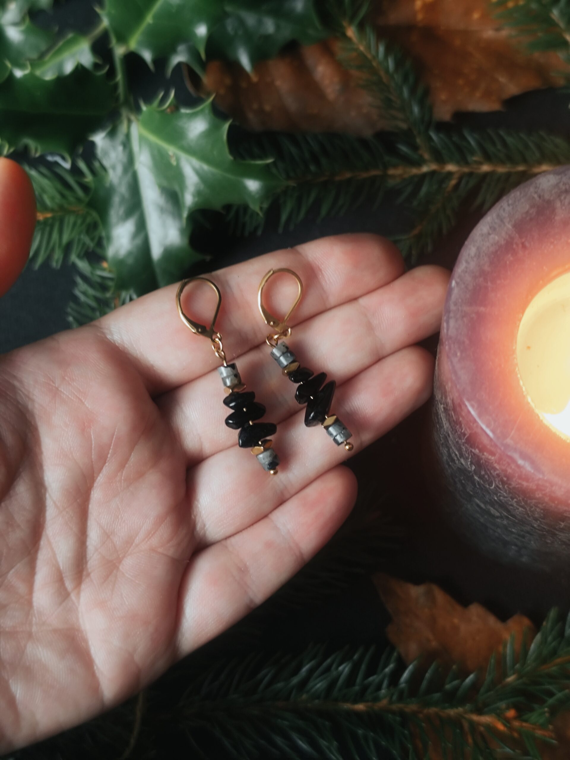 Boucles d'oreilles Les Larmes des Vents - Larvikite et Agate Noire – Image 6