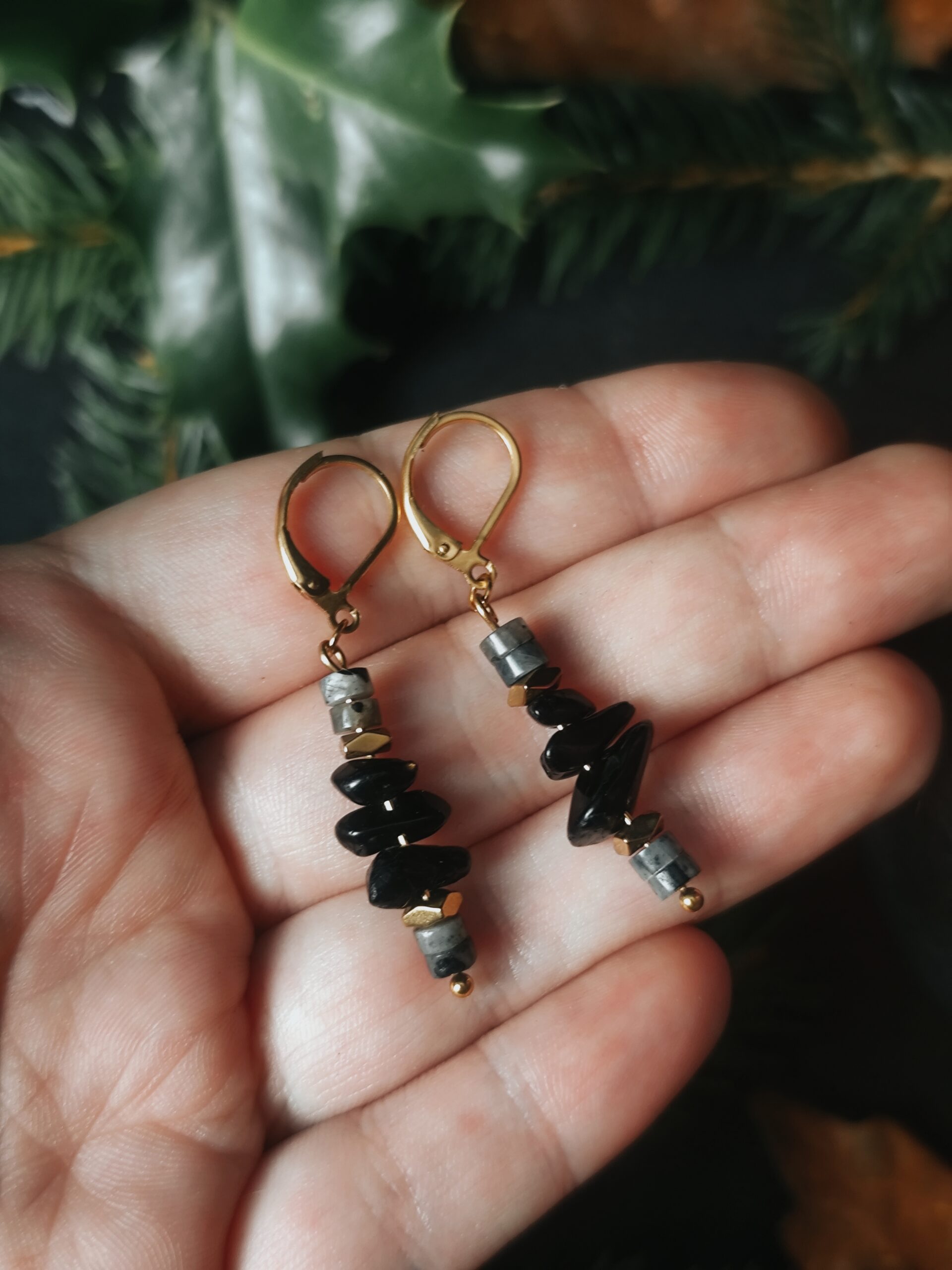Boucles d'oreilles Les Larmes des Vents - Larvikite et Agate Noire
