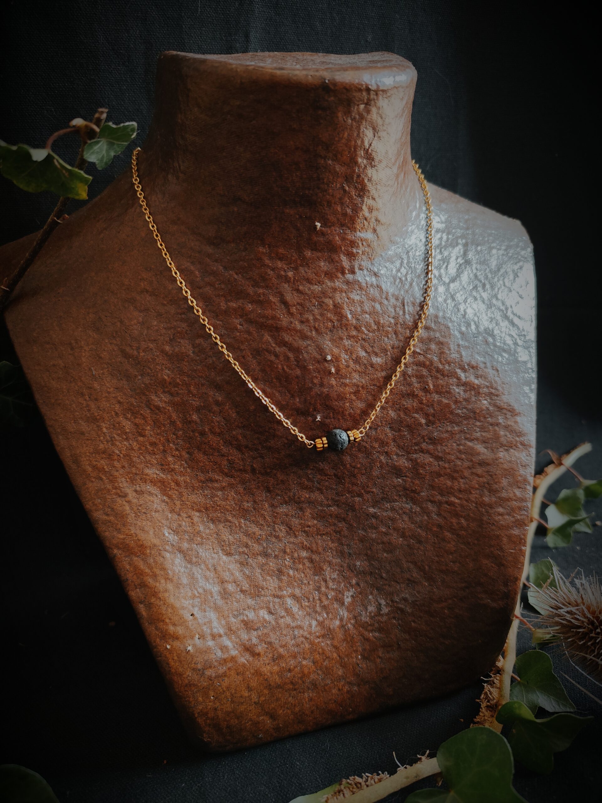 Collier V - Collection Domovoi – Image 5