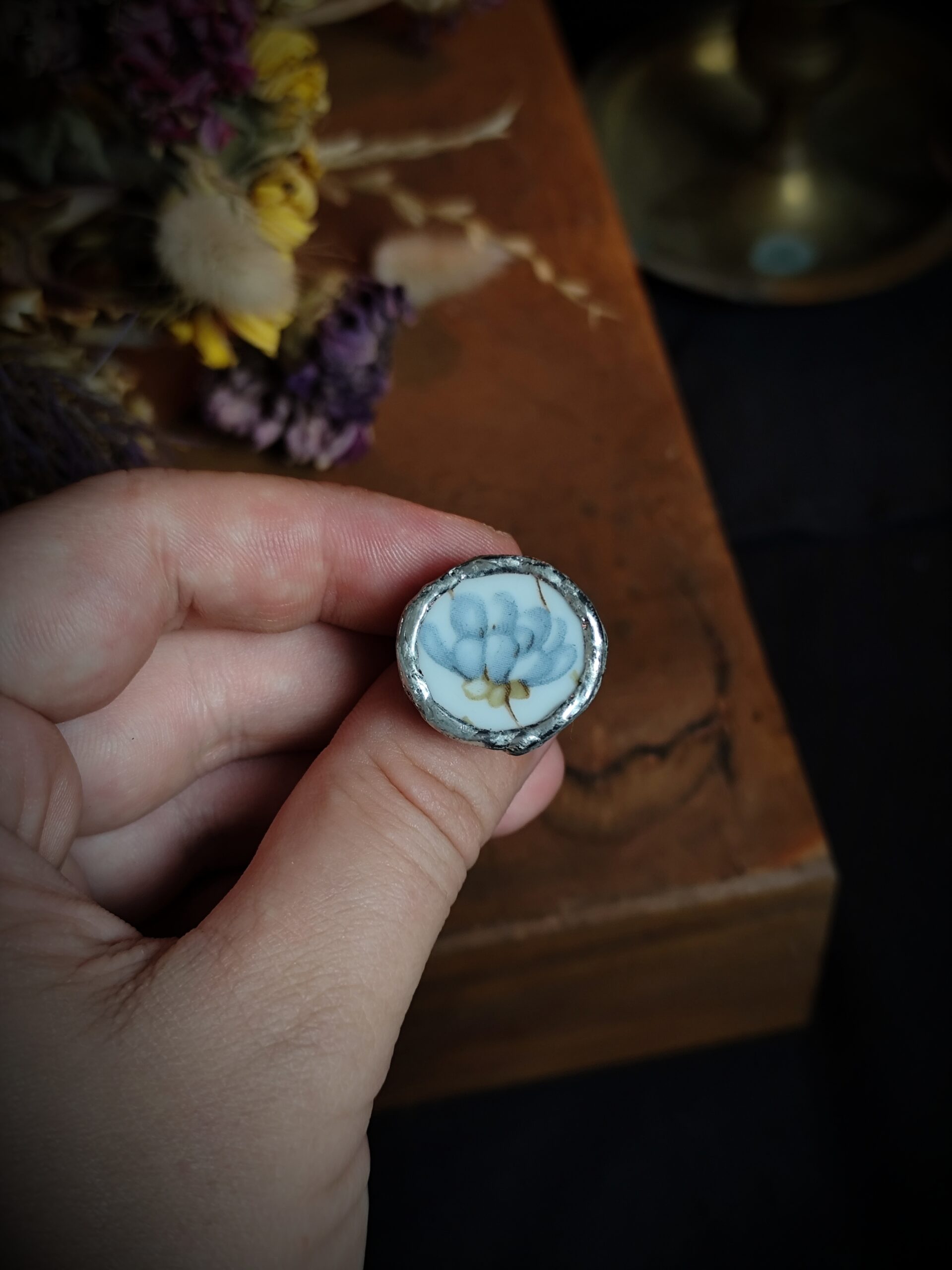 Bague réglable fleurie bleue - Collection "Fleurs Sauvées" – Image 4