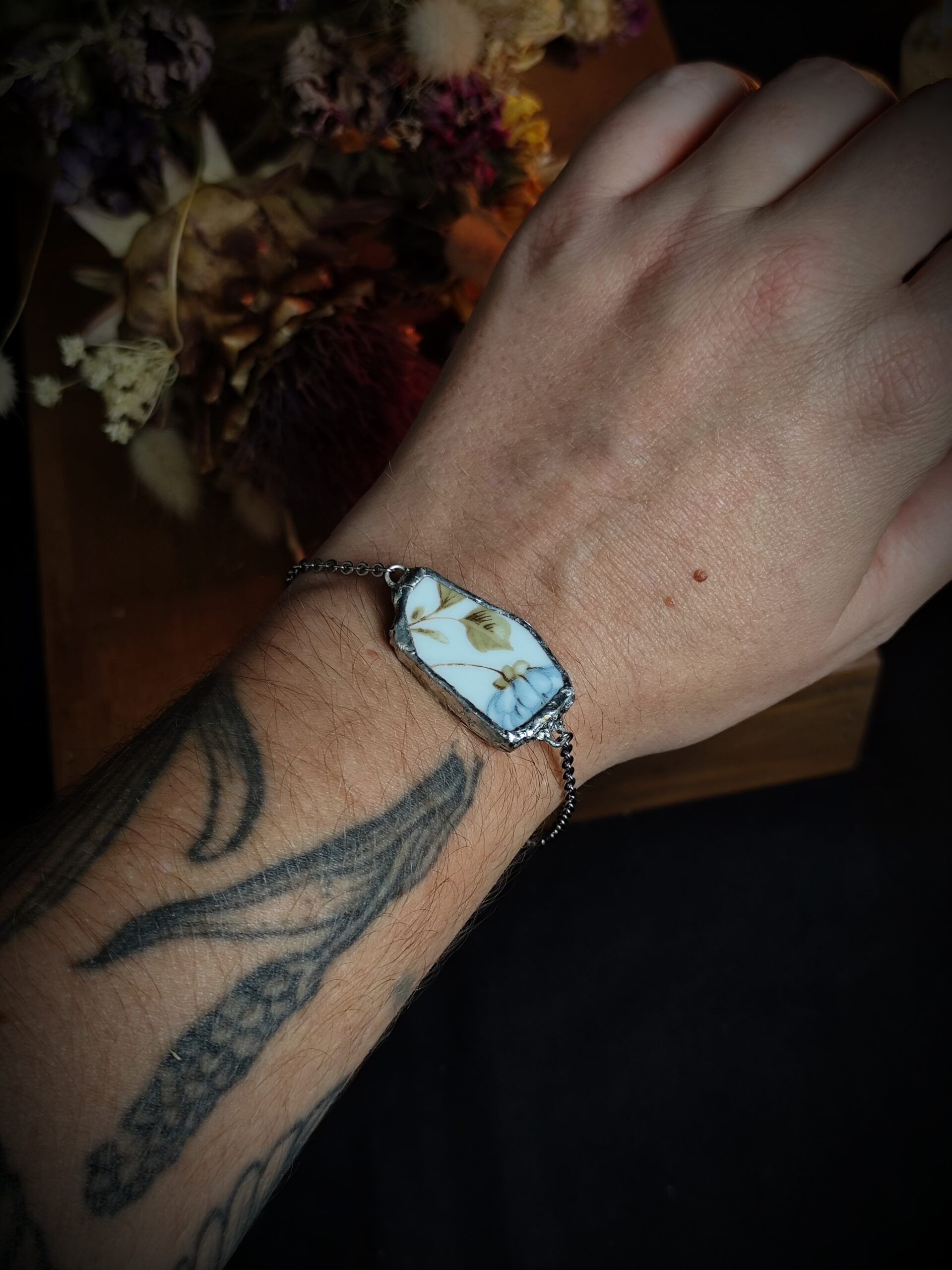 Bracelet fleuri bleu - Collection "Fleurs Sauvées" – Image 5