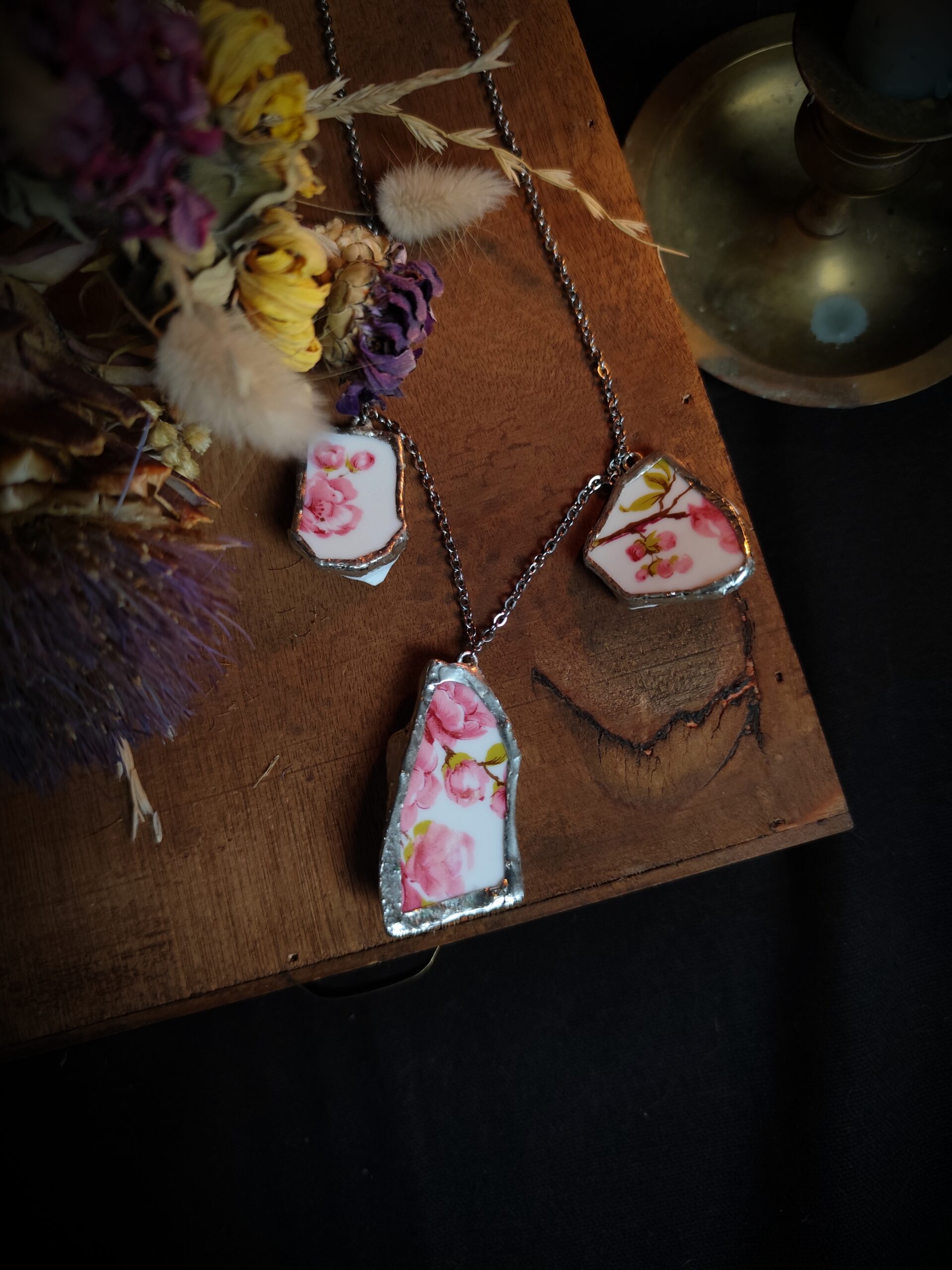 Collier triple fleuri rose - Collection "Fleurs Sauvées"