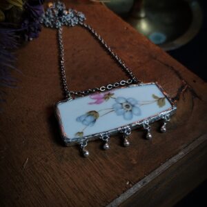 Collier rectangle fleuri - Collection "Fleurs Sauvées"